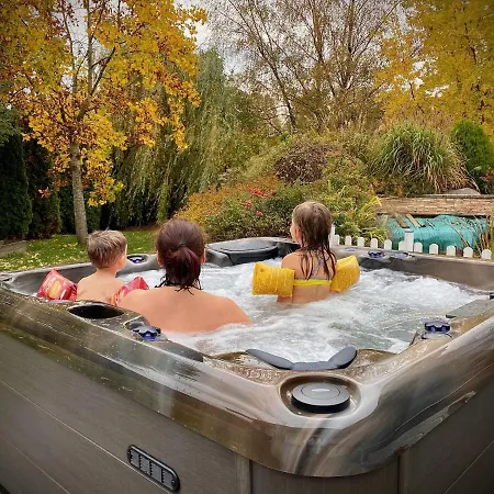 Vila 200m2 Avec Piscine Chauffee & & Sauna & Kota-grill
