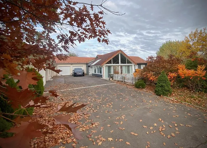 200m2 Avec Piscine Chauffee & & Sauna & Kota-grill Villa