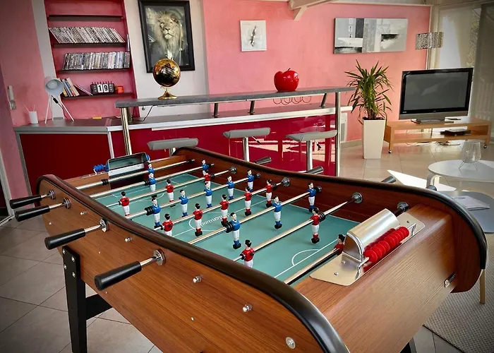 200m2 Avec Piscine Chauffee & & Sauna & Kota-grill Villa *